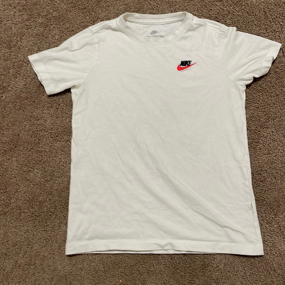 Nike t shirt